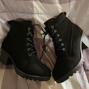 Sophia Taylor Girls Faux Suede Zipper & Lace Up Boots
